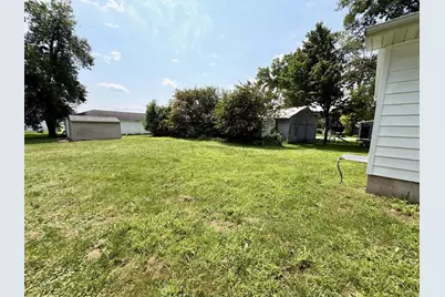 305 W 3rd Street, Winthrop, MN 55396 - Photo 24