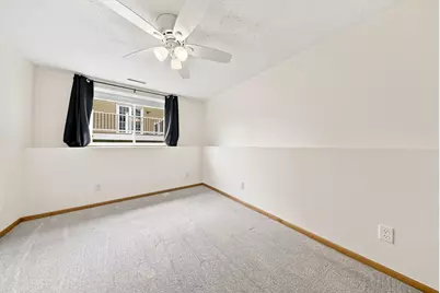 2643 Guthrie Avenue N, Oakdale, MN 55128 - Photo 26