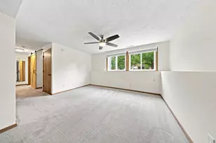 2643 Guthrie Ave N, Oakdale, MN 55128 - Photo 22