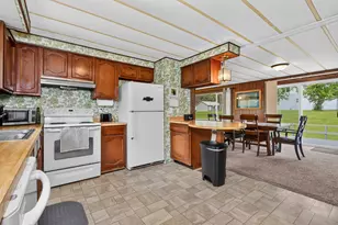 810 SE 7th St, Grand Rapids, MN 55744 - Photo 2