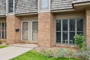6427 Barrie Rd, Edina, MN 55435 - Photo 2