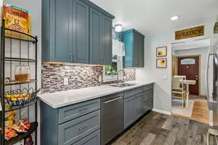 1414 Lancaster Ave, Saint Louis Park, MN 55426 - Photo 6