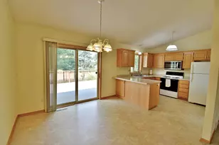 1043 Lawrence Cir, Sartell, MN 56377 - Photo 8