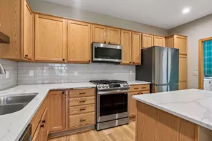 3873 Lawndale Ln N, Plymouth, MN 55446 - Photo 14