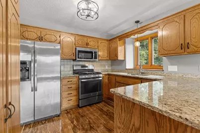 14366 Europa Avenue, Apple Valley, MN 55124 - Photo 8