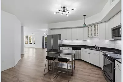 4132 Vernon Avenue S #A104, Saint Louis Park, MN 55416 - Photo 2