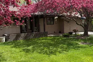 6591 Manchester Ln, Eden Prairie, MN 55346 - Photo 2