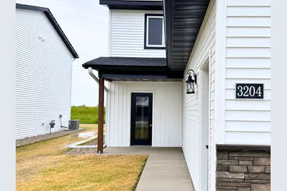 3204 Scotch Lane, Mankato, MN 56001 - Photo 2