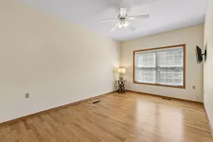 6936 Inverness Ct, Inver Grove Heights, MN 55077 - Photo 26