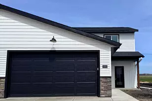 3202 Scotch Ln, Mankato, MN 56001 - Photo 1
