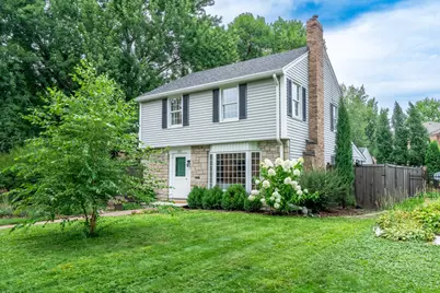 1513 California Avenue W, Falcon Heights, MN 55108 - Photo 1