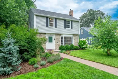 1513 California Avenue W, Falcon Heights, MN 55108 - Photo 2