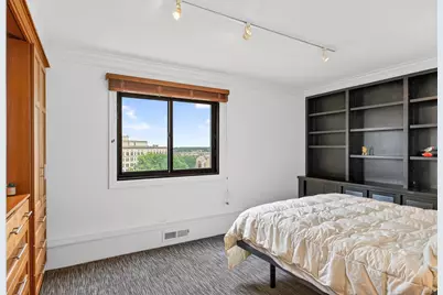 410 Groveland Avenue #702, Minneapolis, MN 55403 - Photo 12