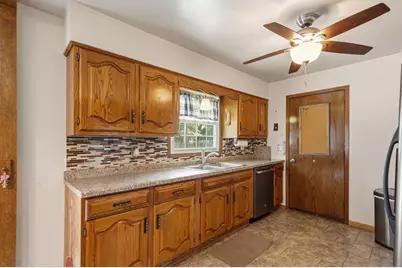 470 16th Street NE, Owatonna, MN 55060 - Photo 10