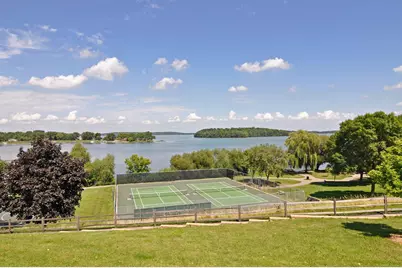 1946 Woods Point, Waconia, MN 55387 - Photo 32