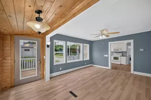 17 2nd St NE, Kasson, MN 55944 - Photo 4