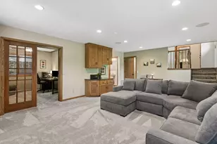 4675 Balsam Ln N, Plymouth, MN 55442 - Photo 8