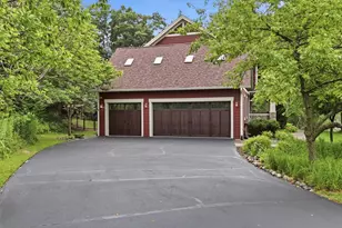 317 Meadow Ridge Ct, Hudson, WI 54016 - Photo 2