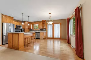 1218 Poplar St, La Crescent, MN 55947 - Photo 4