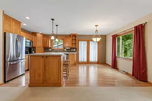 1218 Poplar St, La Crescent, MN 55947 - Photo 2