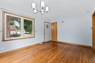 904 14th Ave NE, Rochester, MN 55906 - Photo 4