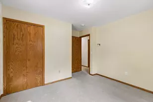 401 Mission Road W, Bloomington, MN 55420 - Photo 22