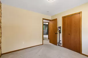 401 Mission Road W, Bloomington, MN 55420 - Photo 24
