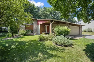 13 Woodcrest Dr, Circle Pines, MN 55014 - Photo 6