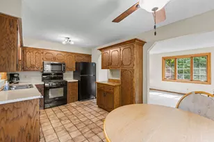 13 Woodcrest Dr, Circle Pines, MN 55014 - Photo 18