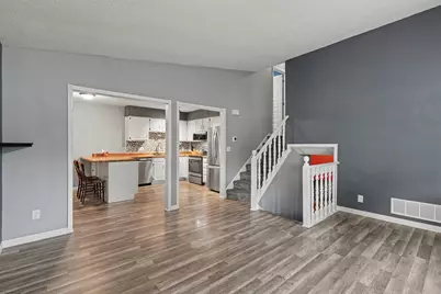10609 Hummingbird Street NW, Coon Rapids, MN 55433 - Photo 6