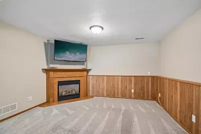 905 Walnut Street, Farmington, MN 55024 - Photo 14