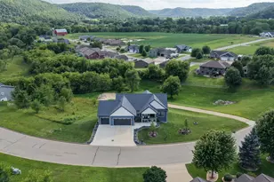 166 Rimrock Rd, Rollingstone, MN 55969 - Photo 38