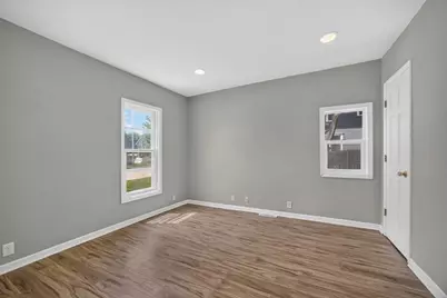 112 S Hudson Avenue, Spring Valley, MN 55975 - Photo 10