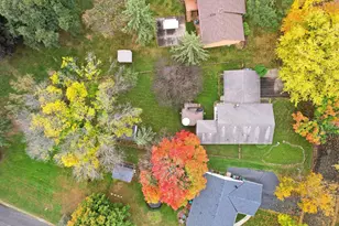 10359 Huntington Dr, Eden Prairie, MN 55347 - Photo 56