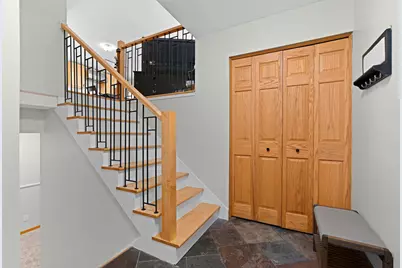 10359 Huntington Drive, Eden Prairie, MN 55347 - Photo 2
