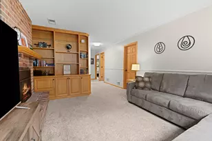 10359 Huntington Dr, Eden Prairie, MN 55347 - Photo 26