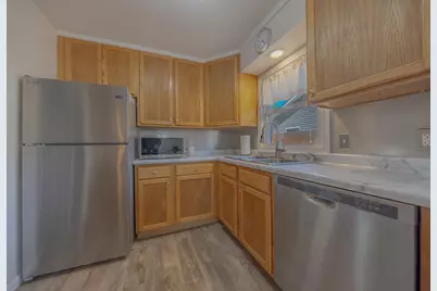 705 Johanna Avenue, Willmar, MN 56201 - Photo 2