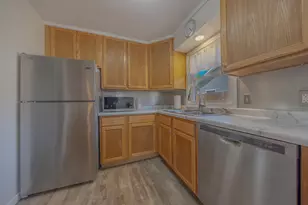 705 Johanna Ave, Willmar, MN 56201 - Photo 2