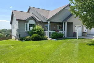 1801 Aspen Ln, Fergus Falls, MN 56537 - Photo 2