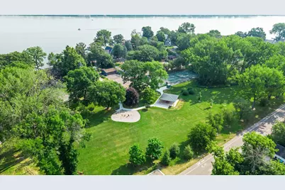 162 Peninsula Road, Medicine Lake, MN 55441 - Photo 40