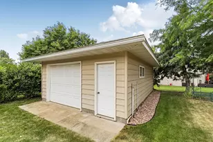 343 Pondview Ln, Saint Joseph, MN 56374 - Photo 38