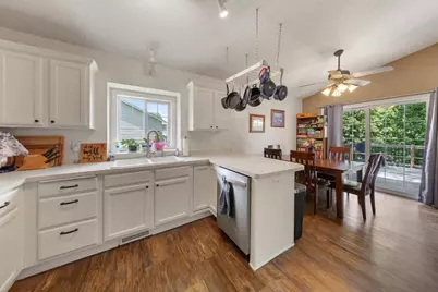 2206 W Hill Street, Faribault, MN 55021 - Photo 24