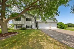 2206 W Hill St, Faribault, MN 55021 - Photo 1