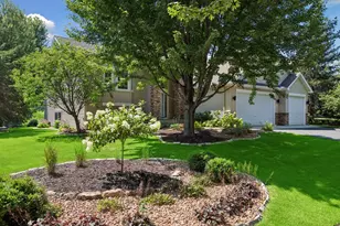 9065 Woodland Dr, Minnetrista, MN 55375 - Photo 6
