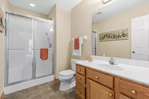 408 Holly Ln N, Oakdale, MN 55128 - Photo 36