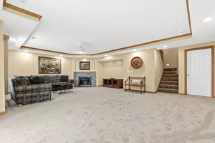 408 Holly Ln N, Oakdale, MN 55128 - Photo 32