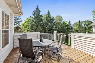 408 Holly Ln N, Oakdale, MN 55128 - Photo 20