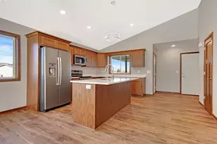 301 Gateway Pkwy, Osceola, WI 54020 - Photo 8