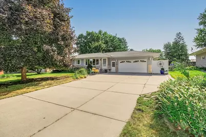 2842 Marion Street, Roseville, MN 55113 - Photo 1