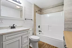 1930 Meadow Ln, Eau Claire, WI 54701 - Photo 20